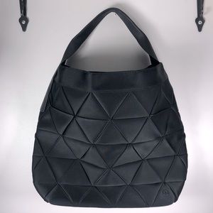 Lululemon oversized Shoulder bag